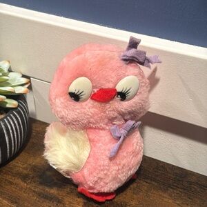 Hi- Lo Imports vintage 1979 pink bird with red feet and purple bows